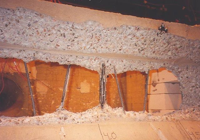 Betono konstrukcijų skilimo apsauga gaisro metu